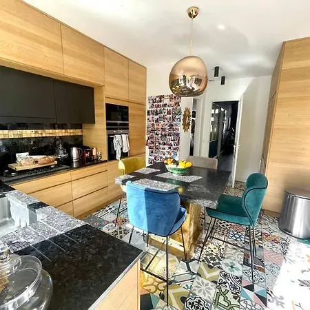 77 Vh - Piscine - Plein Centre Вилла *